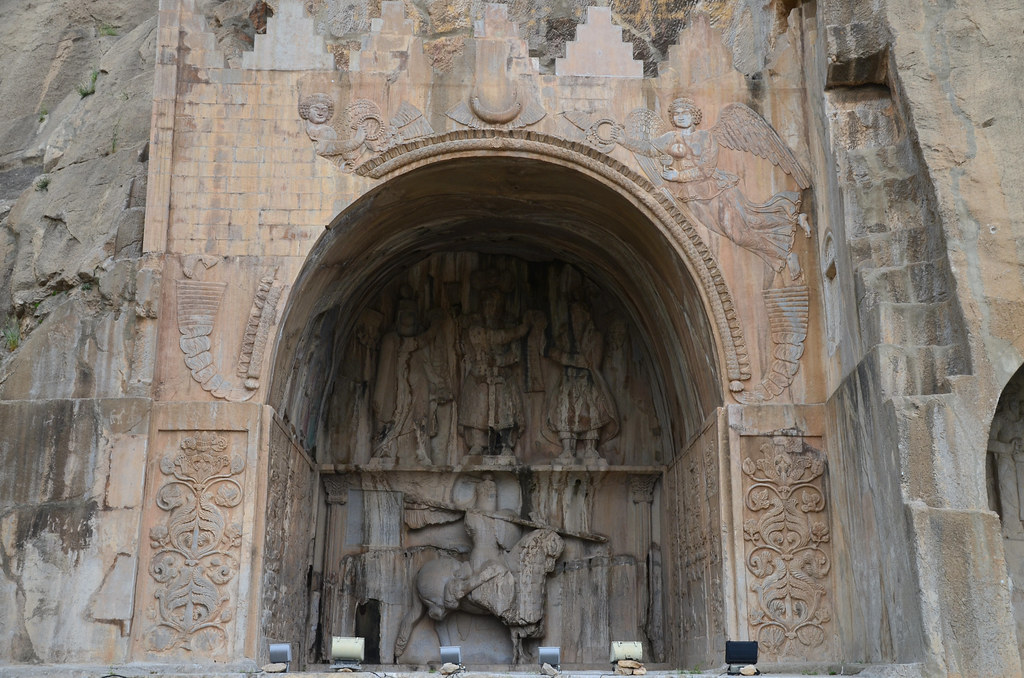 Taq-e Bostan cave relief—Anahita presiding over Sasanian royal investiture